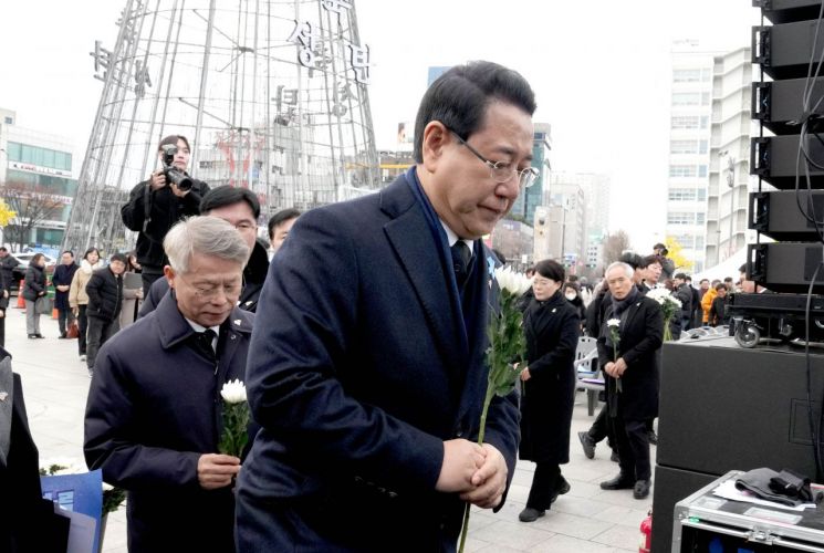 김영록 지사 '12·29 여객기 참사 진실 밝혀져야'