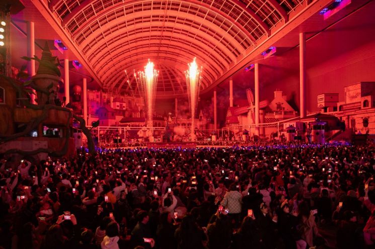 도심 최고층부터 테마파크까지…병오년 새해맞이 카운트다운