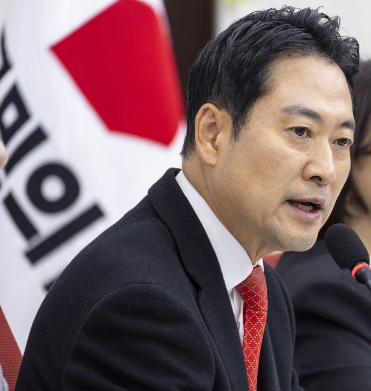 [6·3지방선거]'당원 주권' 강화한 민주 vs '당심 비중' 고심 빠진 국힘