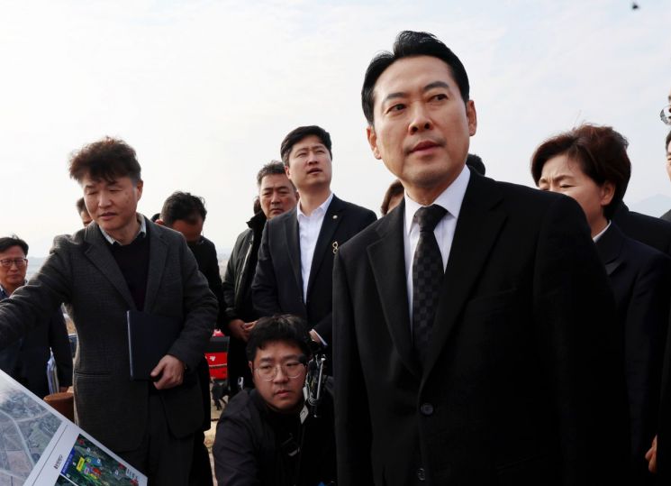 장동혁 "이혜훈 기용은 무늬만 협치...당 배신 인사에 과감한 조치"