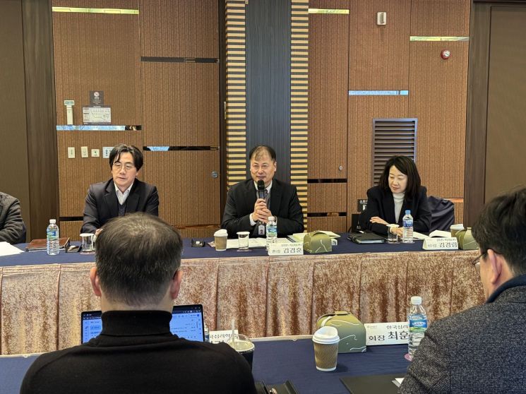 강원랜드 "도박 중독 예방도 이제 AI로"…한국심리학회와 '맞손'