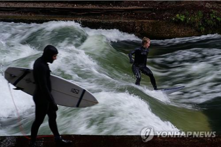 서퍼들이 사랑한 독일 뮌헨의 파도가 사라졌다… 왜?