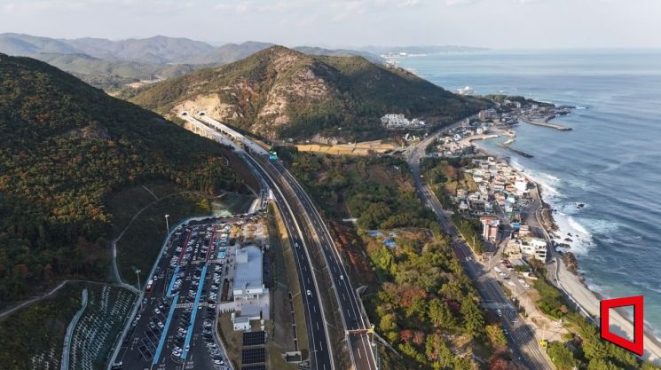 ‘일출 명소’ 된 고속도로…대구경북, 새해 첫날 교통 관리 총력