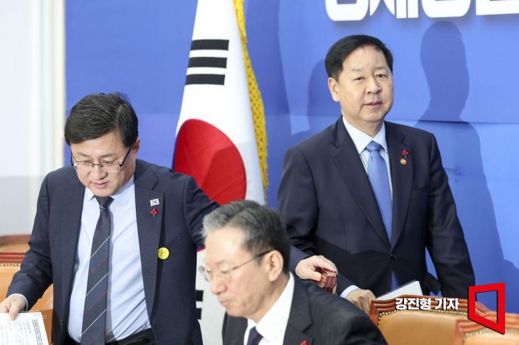 [포토] 당정협의 참석한 구윤철 경제부총리