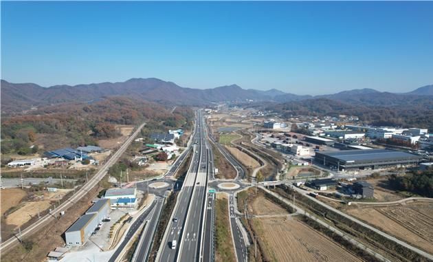 '충청내륙고속화도로' 전 구간 개통, 청주~충주 23분 단축 