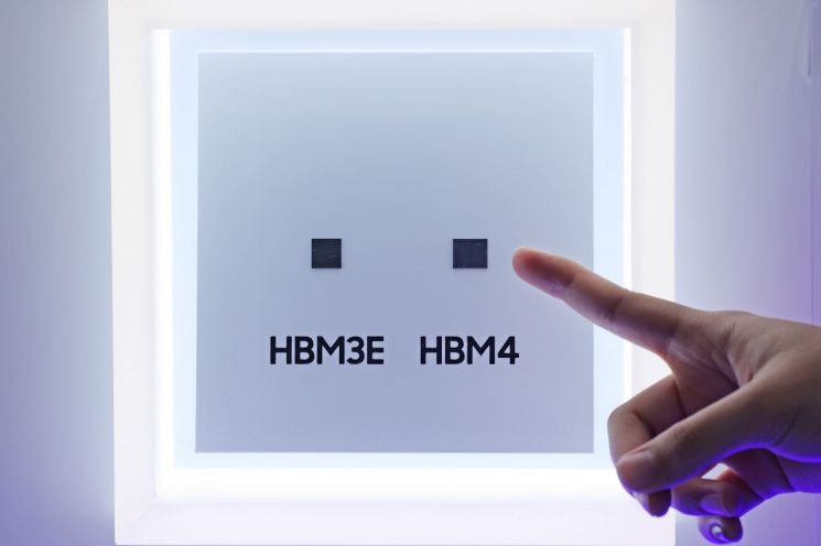 삼성전자 HBM4, 브로드컴 검증 통과…차세대 구글 AI반도체 공급 기대