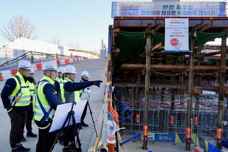 주우정 현엔 대표, 오산 공사현장 안전점검