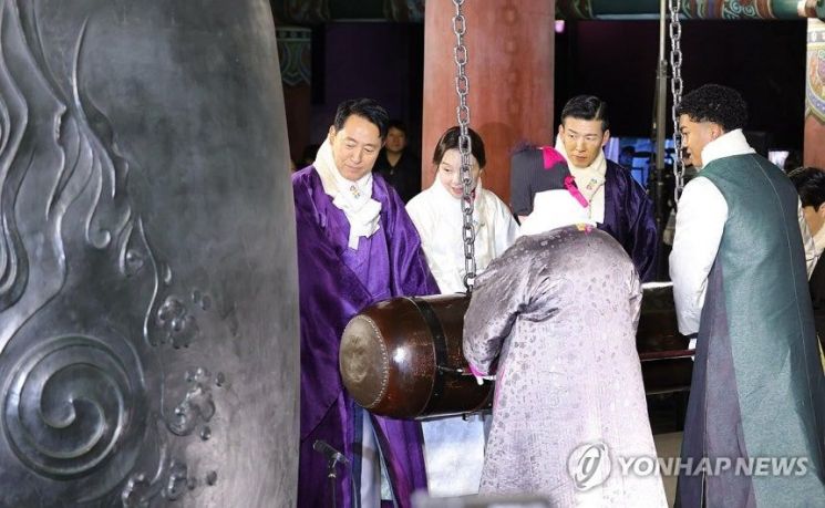 오세훈 "당 지도부, 계엄 사과하고 범보수 대통합 해야"