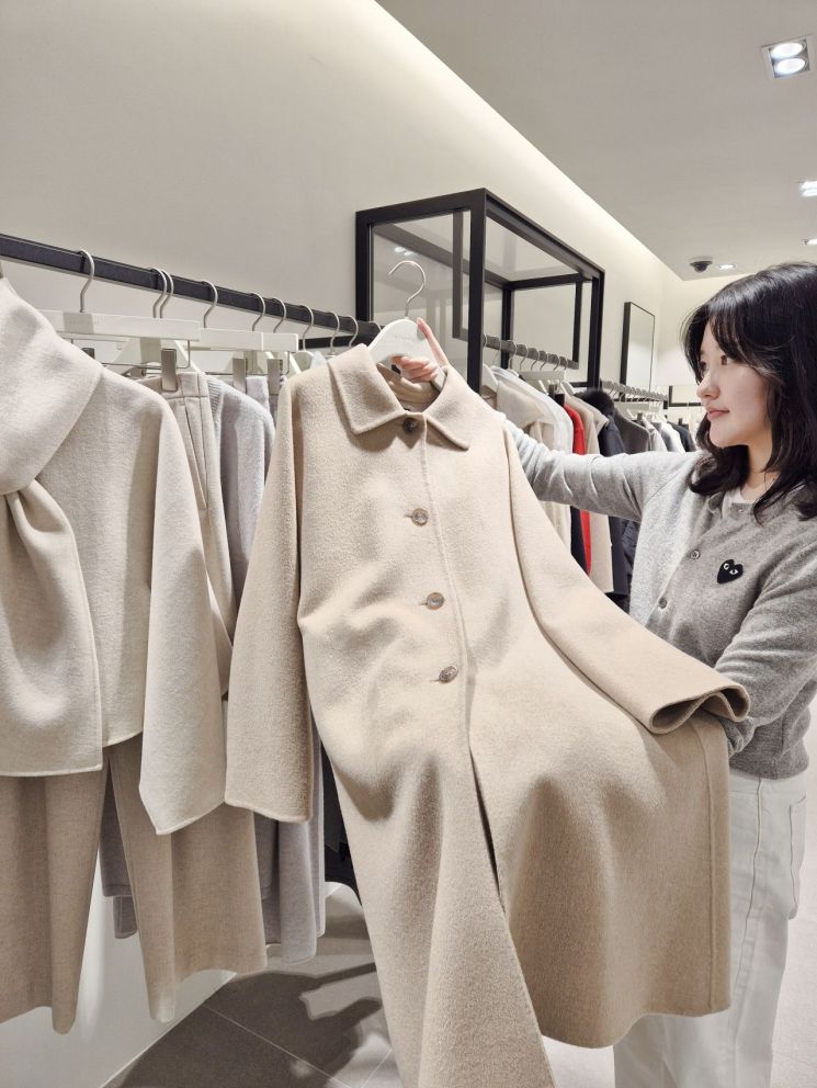 붉은 말 기운 담아… 부산 롯데백화점, 새해 첫 세일