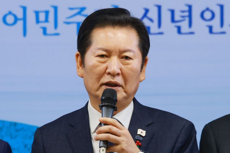 정청래 "성역 없다"…'김병기 윤리감찰' 뒤늦게 공개