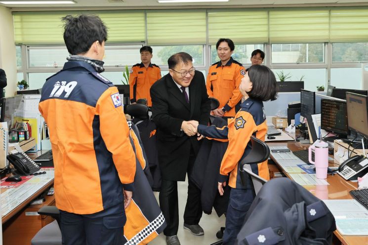 "시민 안전이 중요" … 창원특례시, 새해 첫날 시민 안전 챙기며 업무 시작