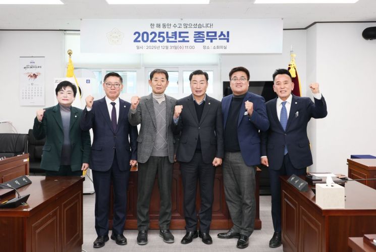 여주시의회 박시선·유필선 의원, ‘2025 의정대상’ 수상 영예
