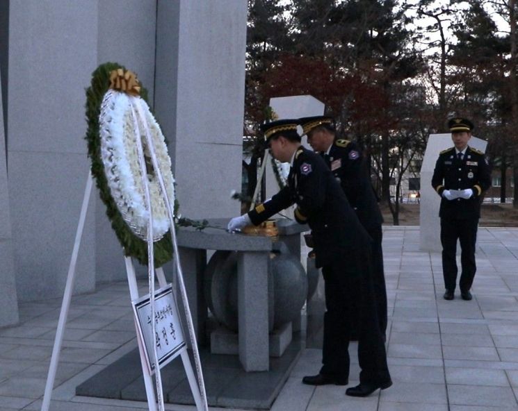 박정훈 수원남부소방서장, 현충탑 참배로 새해 일정 시작