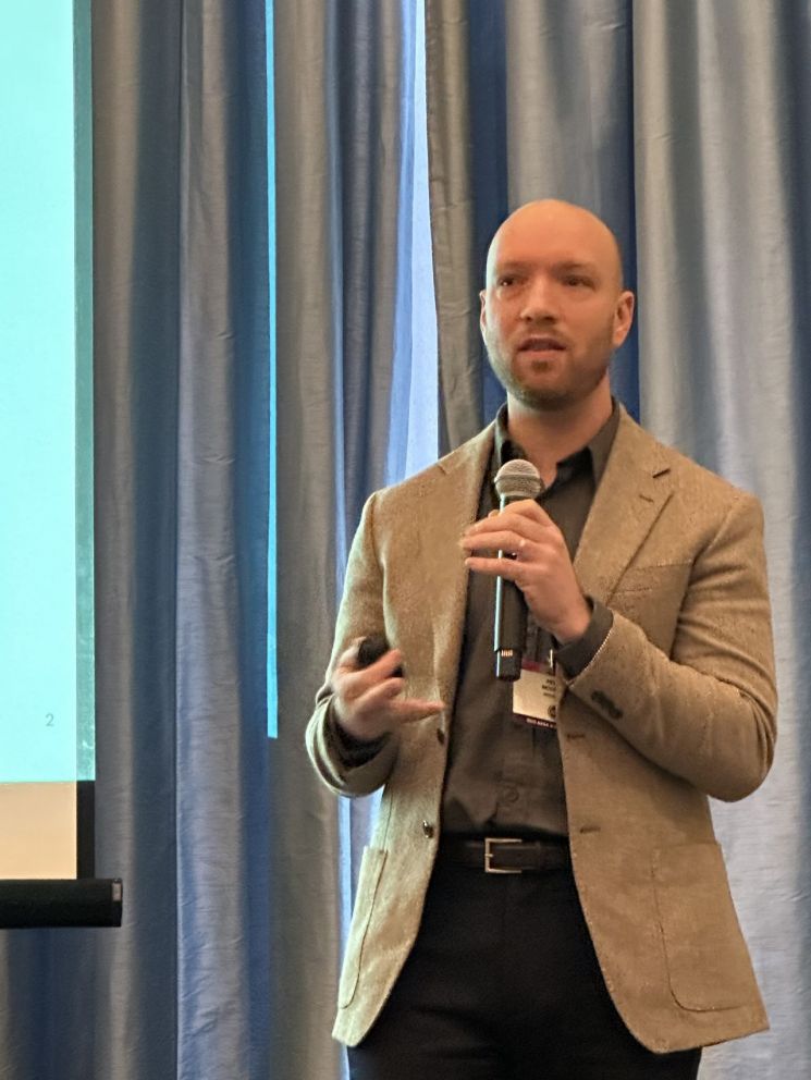 AI로 10년간 노동생산성 연 1.8%P 상승 전망…"화이트칼라, AI로 대체"(종합)[전미경제학회 2026]