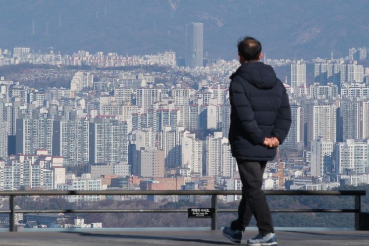 작년 서울 아파트값 규제 뚫고 8.98% 상승…부동산원 통계 이래 최고[부동산AtoZ]