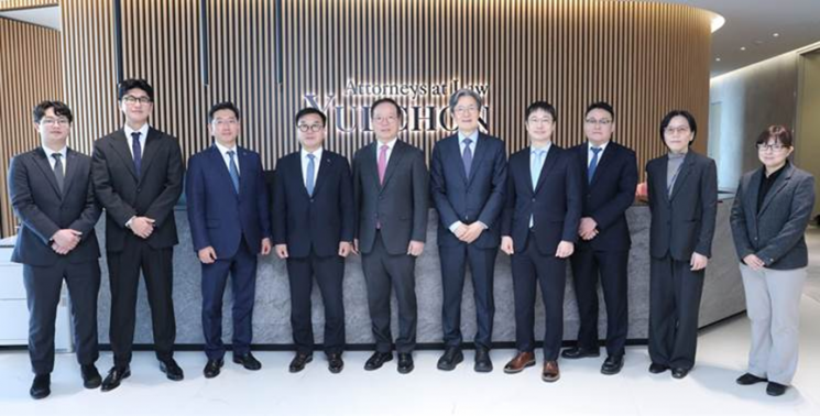 IR큐더스, 법무법인 율촌과 MOU 체결…기업 지배구조·행동주의 대응 컨설팅 시너지 강화