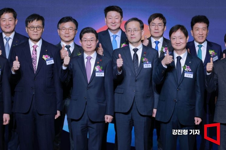 금융수장들 "대내외 불확실성 여전…금융 역할 어느때보다 중요"(종합)