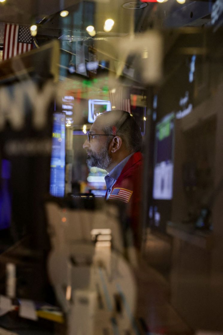 [뉴욕증시]베네수 공습에도 다우 최고치…금·국채 등 안전자산 동반 강세