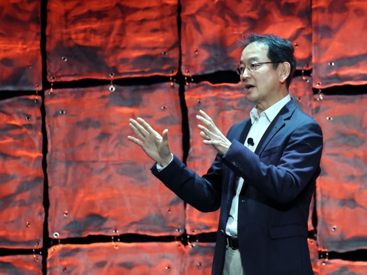 [CES 2026] Doosan Bobcat Unveils Industry's First 'AI Voice-Controlled Construction Equipment'