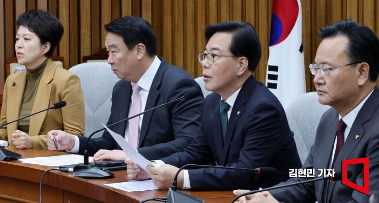 [포토] 송언석 "'2특1조' 신속 추진…한중회담 호들갑"