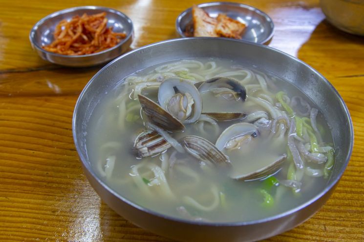 '추울때 따뜻한 음식 한그릇'…경기도 대표 노포 어디 있나?