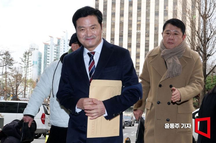 [포토] 김태우 전 구청장, 강선우 의원 고발인 조사 출석