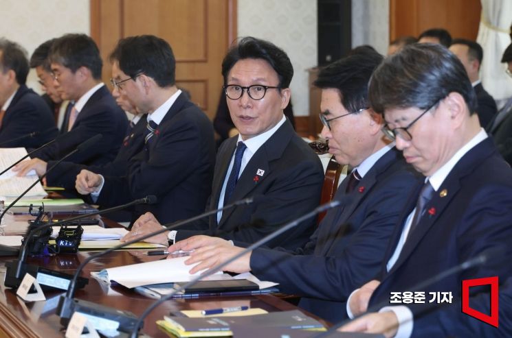 [포토] 총리실 업무보고 발언하는 김민석 총리