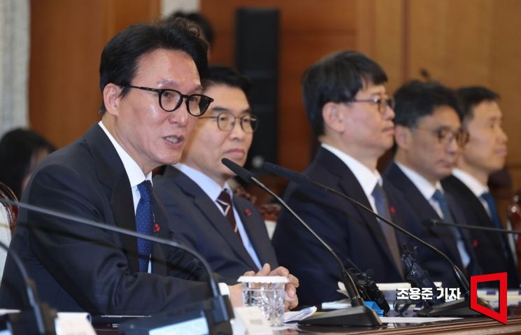 [포토] 총리실 업무보고 발언하는 김민석 총리