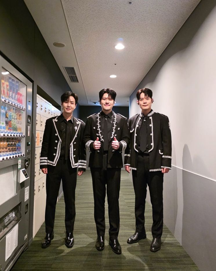 라포엠, 신보 '얼라이브'로 1년 9개월만 컴백