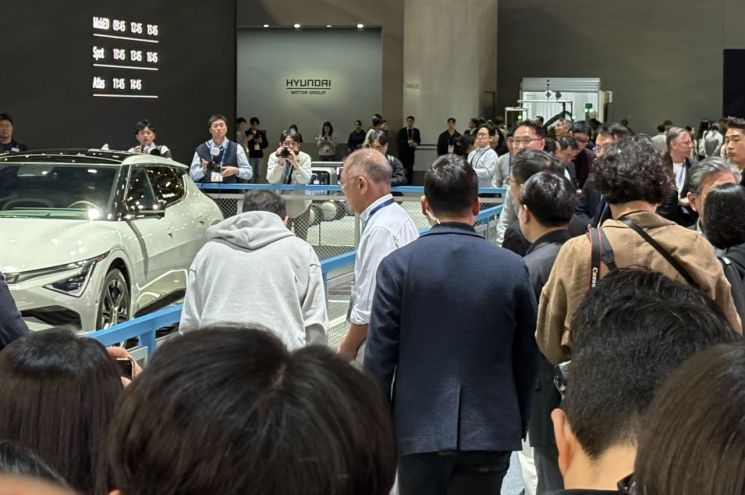 [CES 2026]정의선, 삼성·LG·퀄컴 찾아 AI·로봇 '시선 고정'