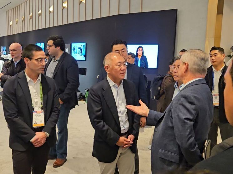 [CES 2026]정의선, 삼성 찾아 "콜라보하시죠"…엔비디아·퀄컴 관람(종합)
