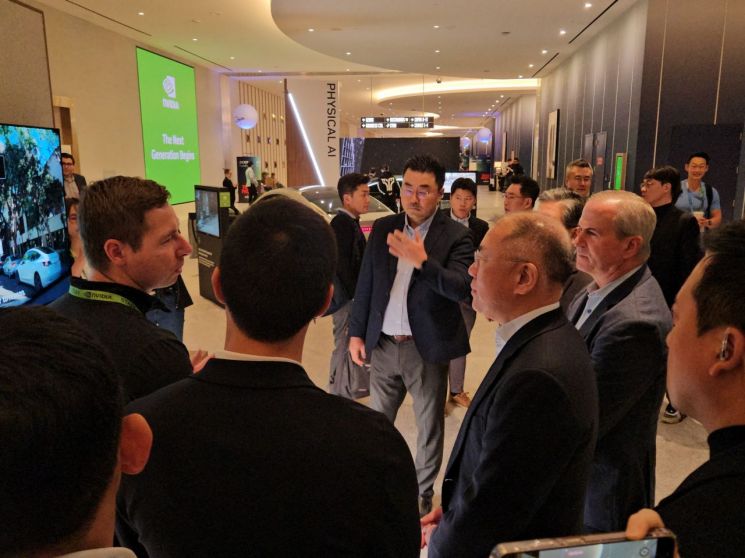 [CES 2026]정의선, 삼성 찾아 "콜라보하시죠"…엔비디아·퀄컴 관람(종합)