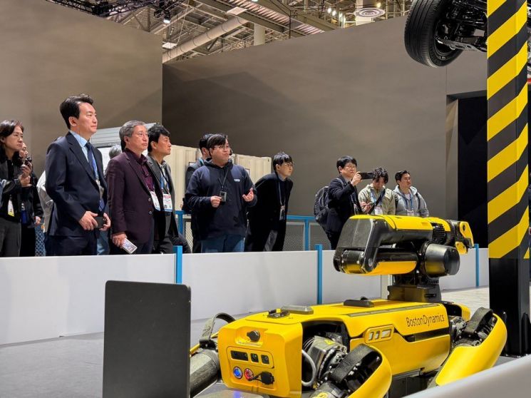 [CES 2026]방송협회 회장단, 미디어 혁신 기술 시찰…"미래 전략 구체화" 