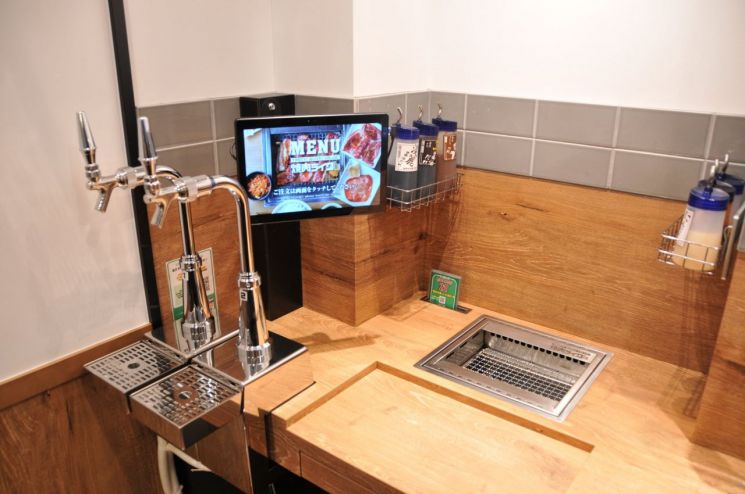 "도서관 아님, 혼술 성지임"…'홀짝홀짝' 홀로 마시는 10만 명[혼자도되나요]②