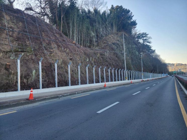 진주의 관문 '새벼리 도로' 안전강화·경관조명 재정비