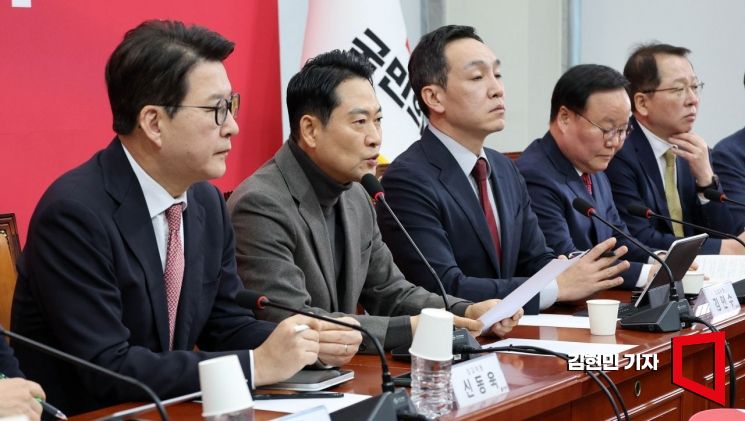 [포토] 장동혁 "샤오미 셀카와 '줄 잘서라' 경고만 남아"