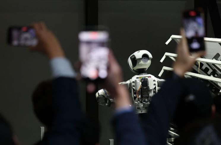 "AI·로보틱스 기술, 산업 판도 바꿔" 삼일PwC, CES 보고서 발간