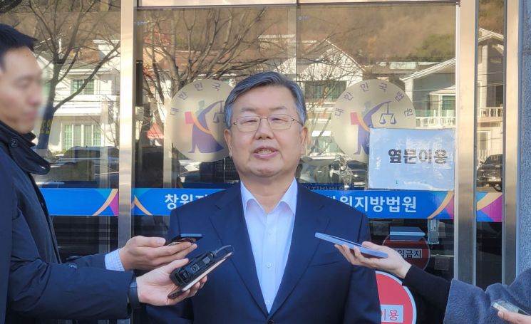   '뇌물 수수' 혐의 박일호 전 밀양시장, 1심 무죄 … "사필귀정"(종합)