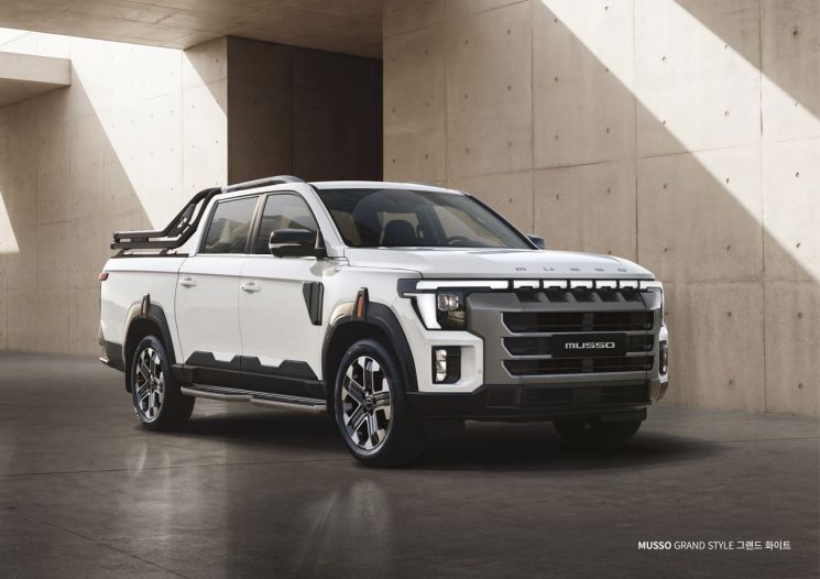 국내 픽업시장, 6년 만에 반등…'무쏘 가솔린·허머 EV' 신차 쏟아진다