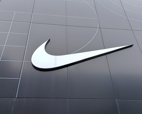 나이키, 4년 만에 NFT 사업 손 뗐다…"자회사 새 소유자에 이전"