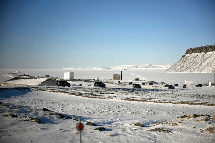 "美, 그린란드 주민에 '현금 지급' 검토…1인당 최대 10만달러"