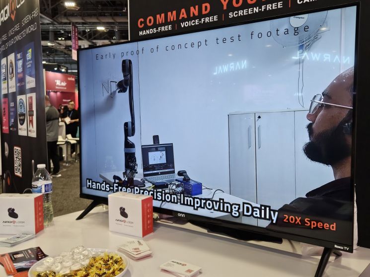 [CES 2026]"마사지 슈트, 생각 읽는 기계" 눈길 끈 이색 전시…헬스케어에서도 'AI 붐'