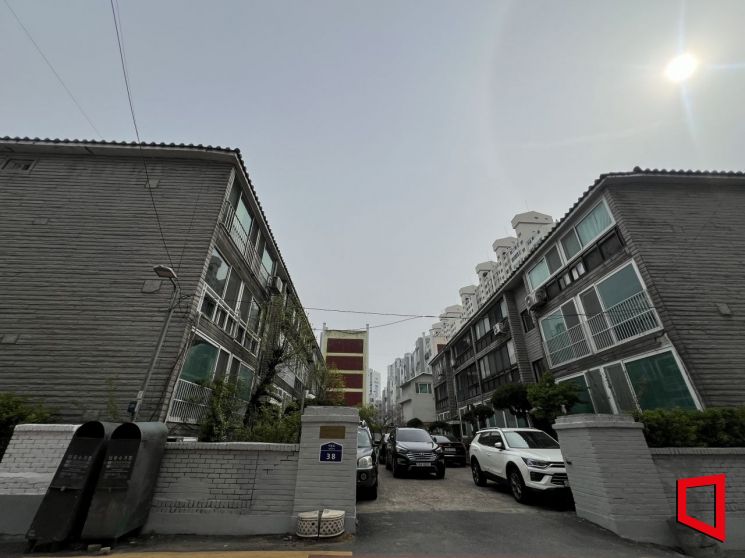 서부이촌동 노후단지 재건축 속도…이촌시범 신통기획·토지매수 병행 추진[부동산AtoZ]