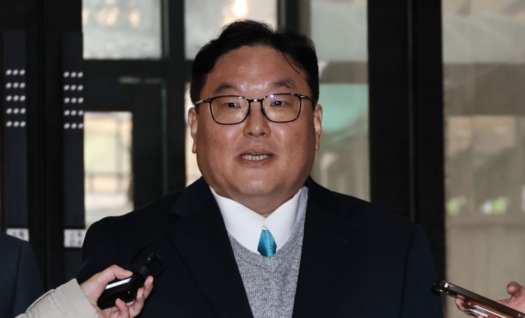 '쿠팡 수사 외압' 의혹 엄희준 검사, 특검 출석…"일방적 허위 주장"