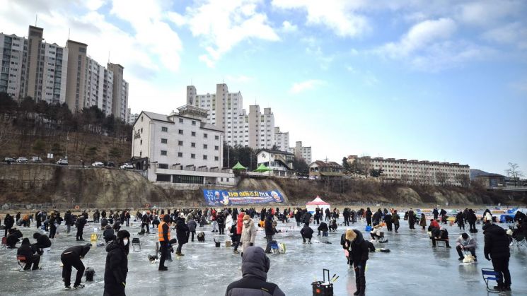 이번 주말 어디갈까?…홍천강 꽁꽁축제, 9일 화려한 개막