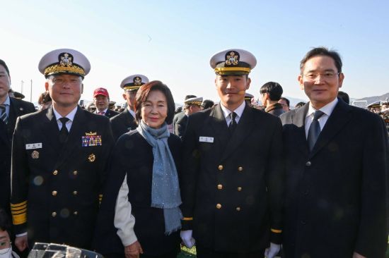 '美시민권 포기' 이재용 장남 이지호, 해군 '통역 장교' 복무