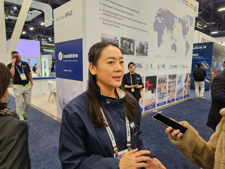 [인터뷰]韓·中 '휴머노이드' 열전…유니트리 "로봇이 복싱하는 이유? 극한 검증"