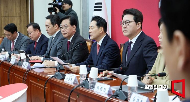 국힘, 5년 만에 당명 개정…장동혁·이준석, ‘특검 연대’ 거듭 촉구