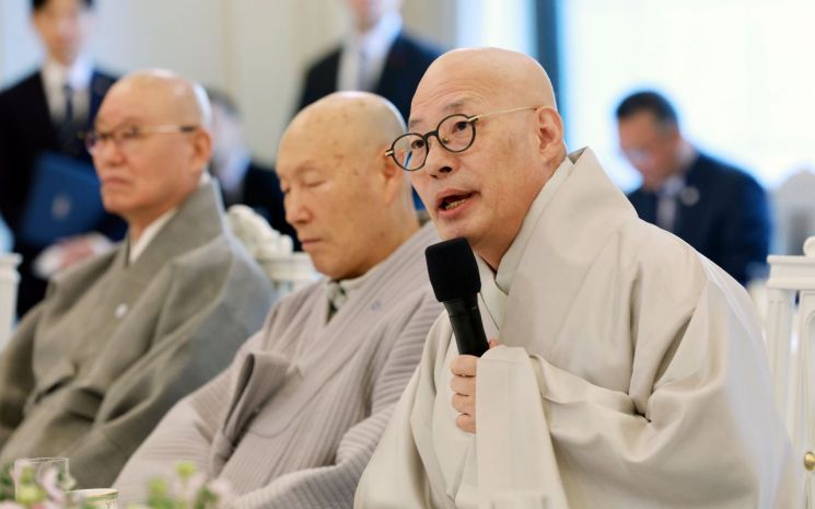 李대통령, '통일교·신천지 이단 폐해' 지적에 "해악 너무 오래 방치"