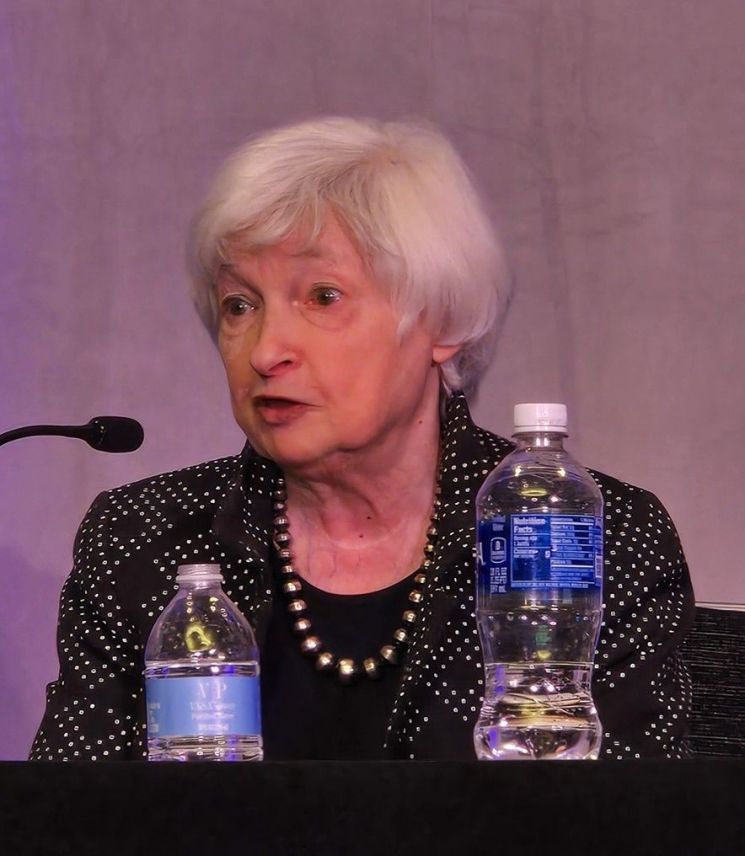 전직 통화·재무 수장들, 파월 수사 공개 비판…백악관은 "대통령과 무관" 선 긋기(종합)